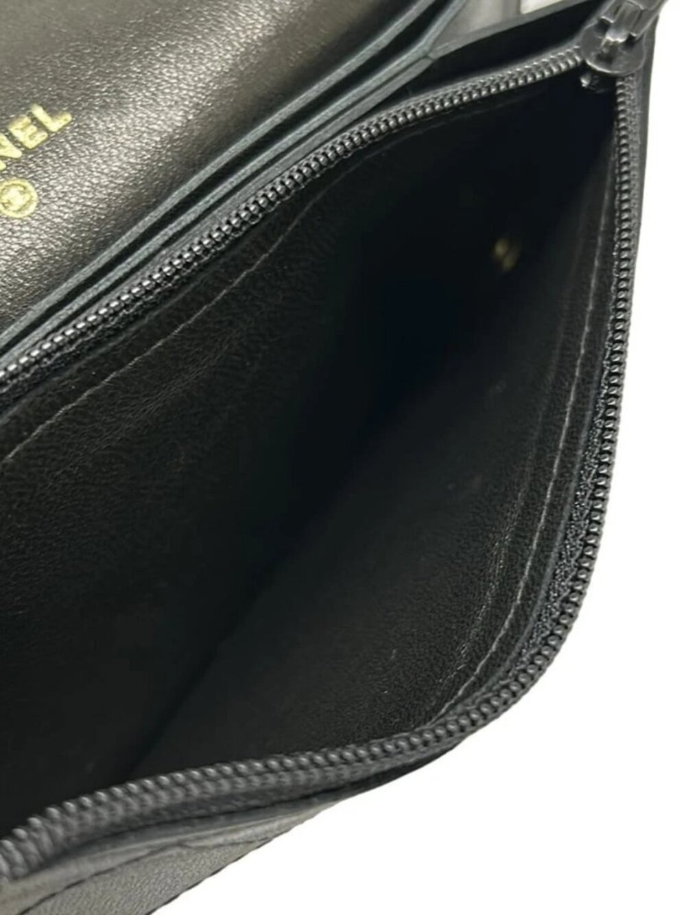 CHANEL Matelasse - Black Leather Other Style Wallet Gold hardware - Picture 9 of 12